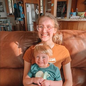 Meet your Posher, Kaya